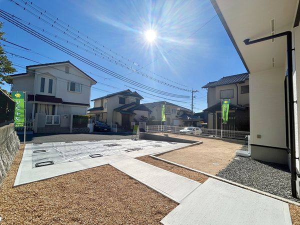 宮島口東3丁目 戸建 駐車場