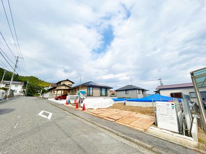 観音台一丁目 新築戸建No.2 前面道路含む外観