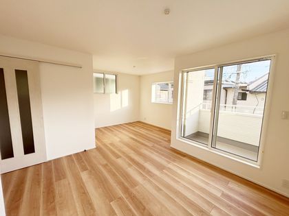 八幡東2丁目 戸建 リビング