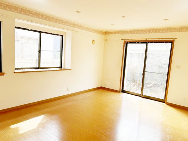草津新町1丁目 戸建 リビング