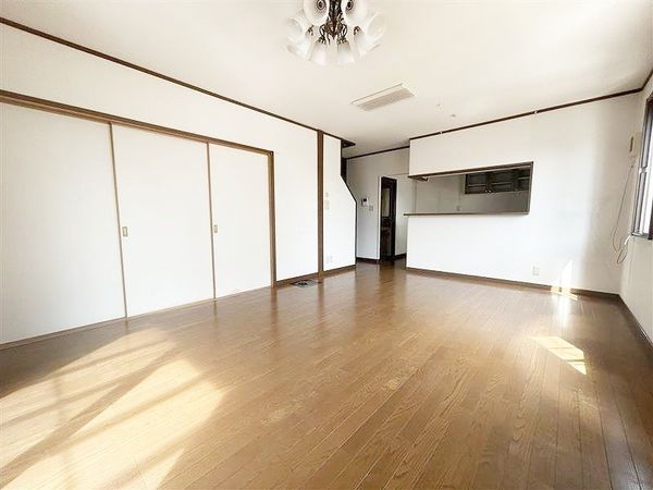 井口鈴が台1丁目 戸建 リビング 井口鈴が台1丁目 戸建 リビング