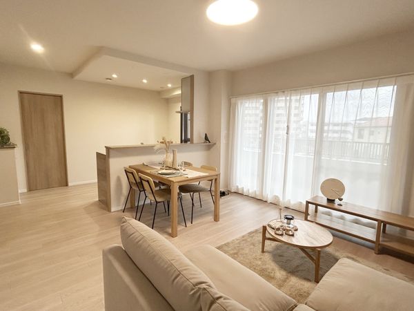 ナタリーマリナタウンイーストブリッジ参番館 リビング ナタリーマリナタウンイーストブリッジ参番館 リビング