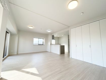 ローレルコート楽々園 リビング