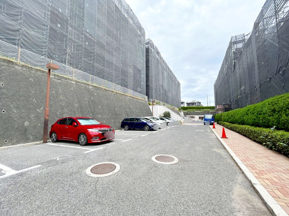 井口台パークスクエア B棟 駐車場 駐車場