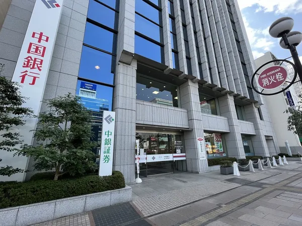 徒歩7分。