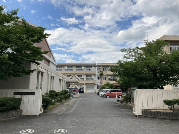 徒歩17分。