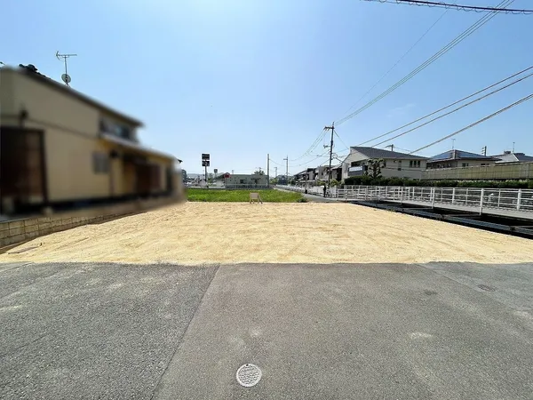 東側道路