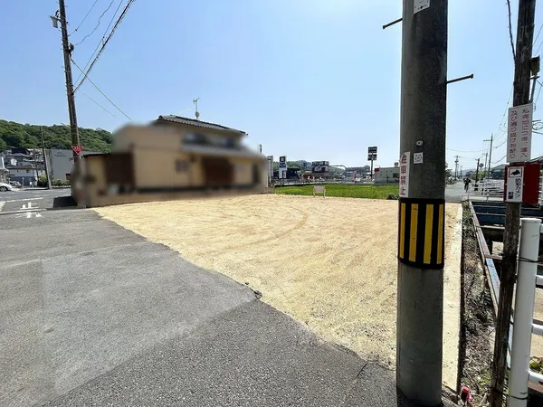 東側道路