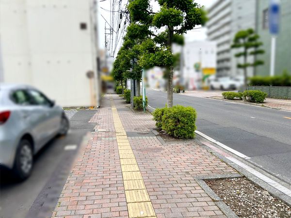 田町二丁目土地 前面道路含む外観
