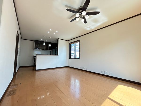 福泊戸建 リビング 福泊戸建 リビング