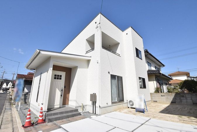 山崎新築 令和5年7月建築の新築オール電化住宅。