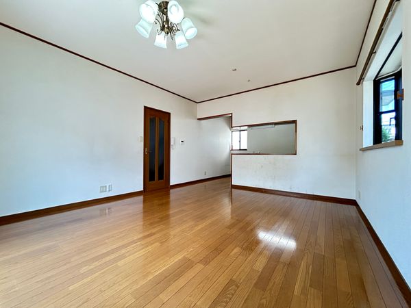城東台南一丁目戸建 リビング