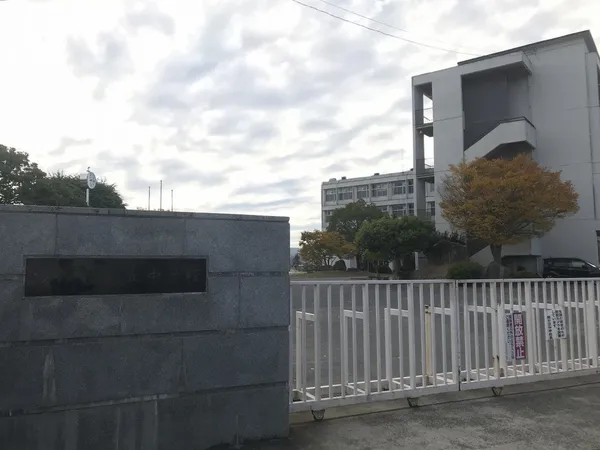 徒歩20分。