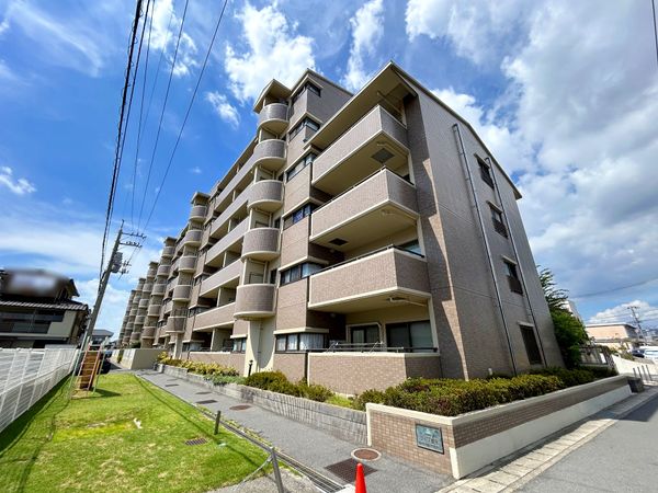 サーパス富田 外観
