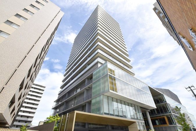 ライオンズタワー岡山千日前 外観