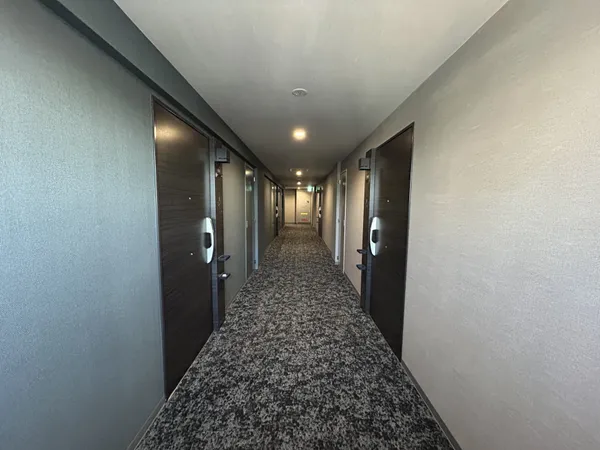 ホテルライクな内廊下