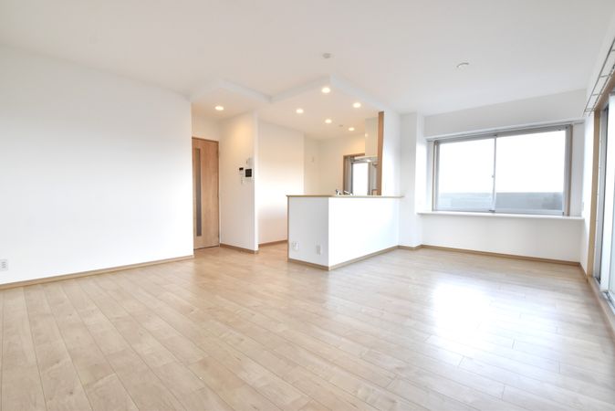 ヴェルディ・ザ・ガーデン芳泉イースト リビング ヴェルディ・ザ・ガーデン芳泉イースト リビング