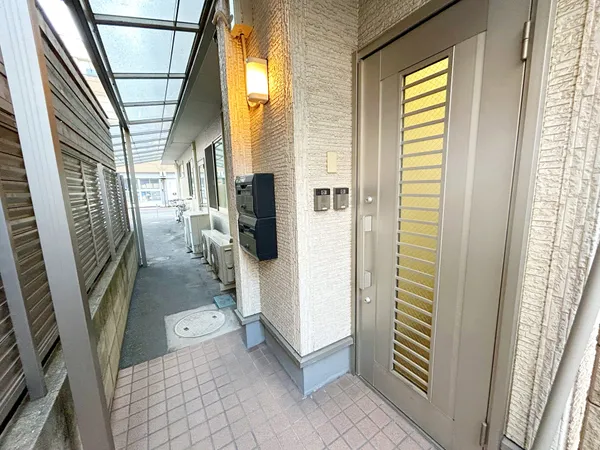 居住スペース用入り口