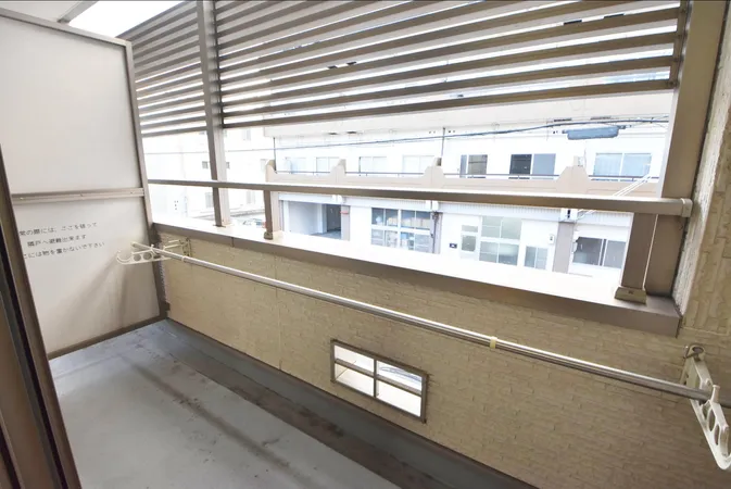 西側バルコニー
