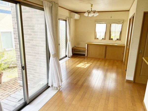 大塚西7丁目 戸建 リビング 大塚西7丁目 戸建 リビング