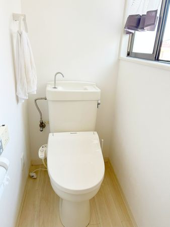 落合南4丁目 戸建 トイレ 落合南4丁目 戸建 トイレ