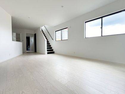 東野2丁目戸建 リビング