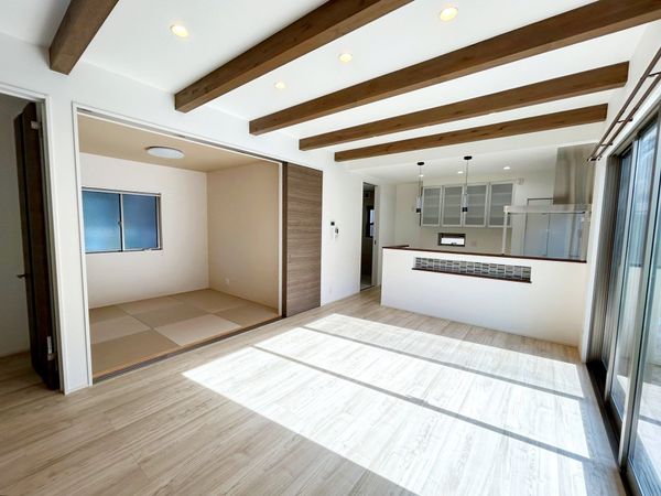 可部1丁目 戸建 リビング