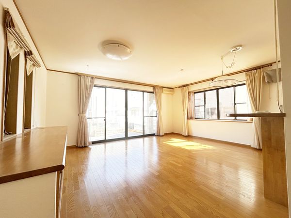 祇園1丁目 戸建 リビング 祇園1丁目 戸建 リビング