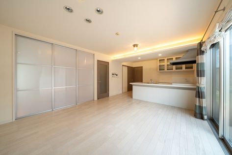 山本新町3丁目戸建 リビング