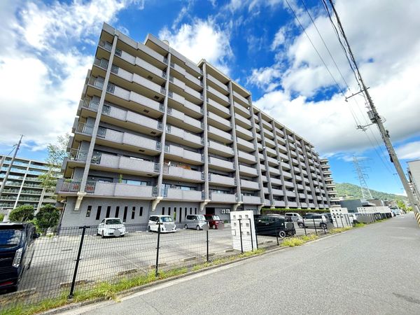 フローレンス緑井ガーデンコート 外観