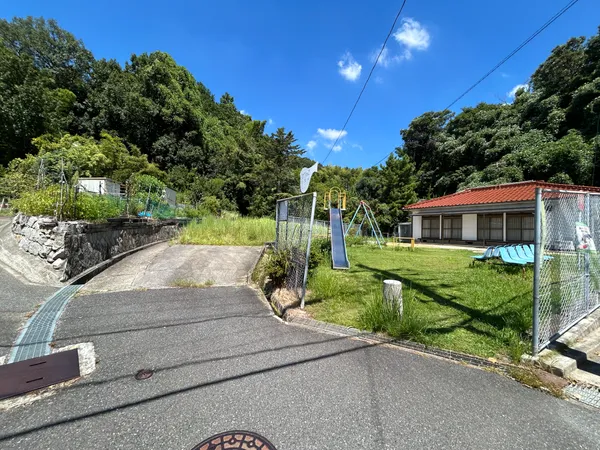 前面道路含む外観