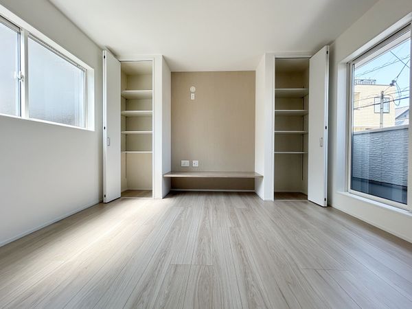 牛田東1丁目 新築戸建 リビング