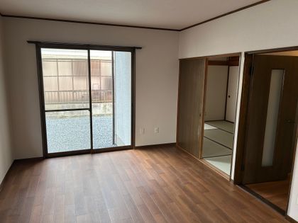 神山3丁目 戸建 リビング