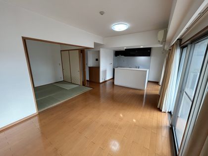 ガーデンスクエアパラッシオ萬象園 リビング