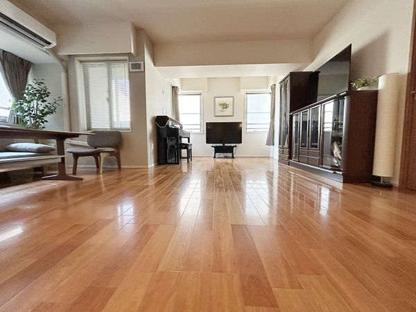 プレミスト上幟町 リビング