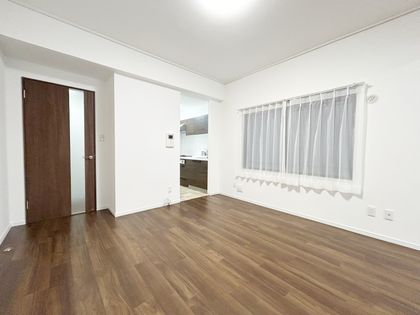 カルチェ大手町 リビング