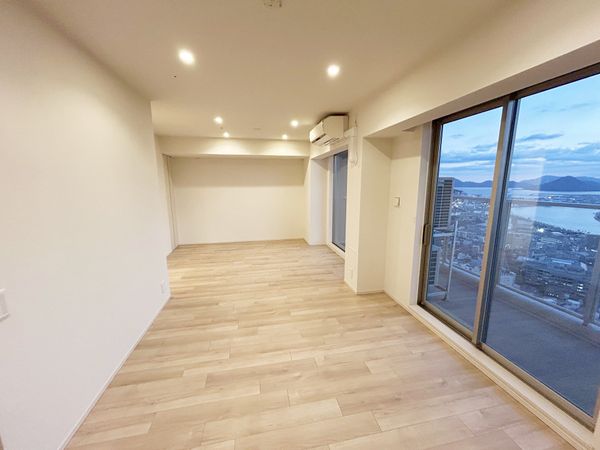 hitoto広島TheTower リビング