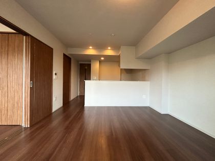 ライオンズ銀山町リバーサイドレジデンス リビング