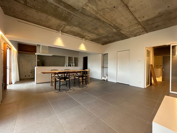 ロッコーマンション京橋川コーポ リビング ロッコーマンション京橋川コーポ リビング