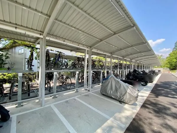 バイク置き場