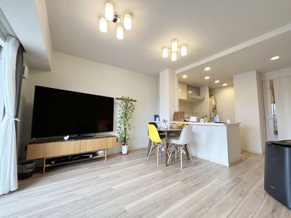 プレサンスロジェ皆実町 リビング