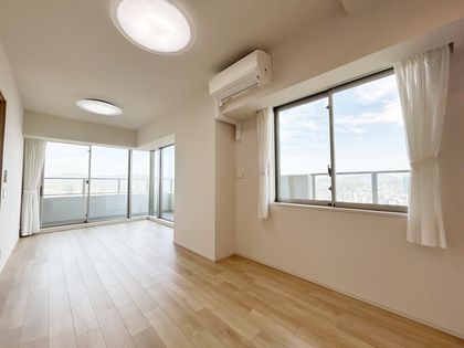 hitoto広島TheTower リビング