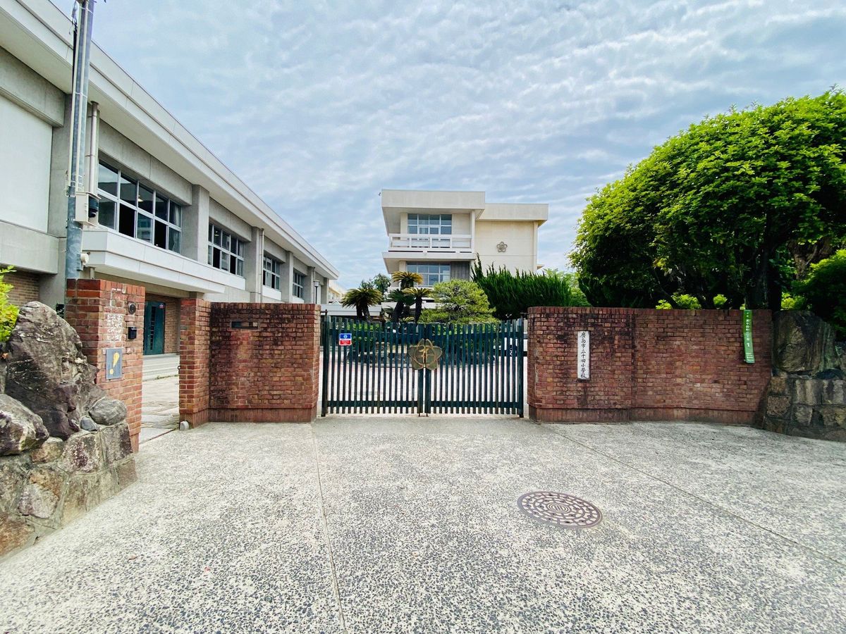 広島市立千田小学校（約880ｍ）