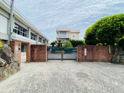 広島市立千田小学校（約880ｍ）