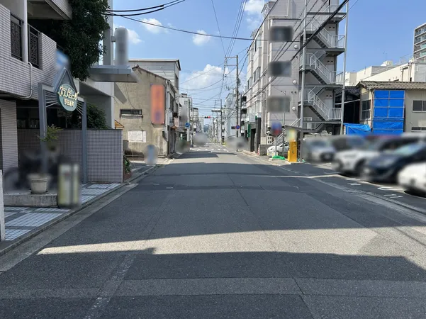 前面道路含む外観