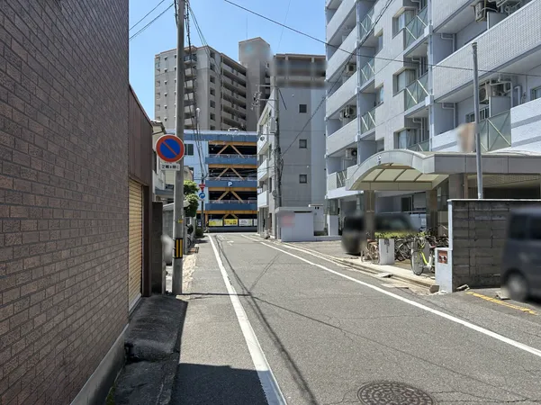 前面道路含む外観