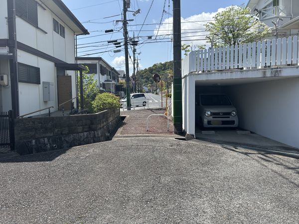 阿品台北 古家付土地 前面道路含む外観 阿品台北 古家付土地 前面道路含む外観
