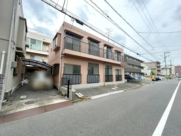 ※建物は解体して更地で引き渡します。※分筆前のため、面積が増減する場合があります。※対象地は西側隣接地から約7.5ｍ東方向