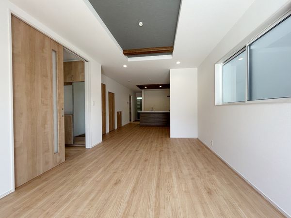 向洋新町1丁目 新築 リビング