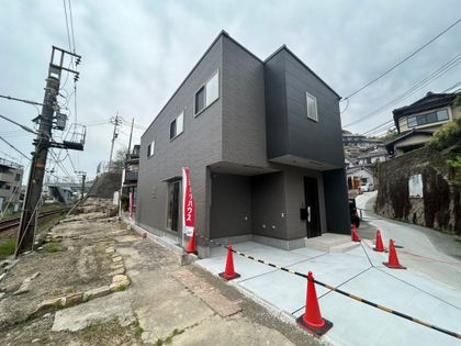 東川原石町 新築 駐車場